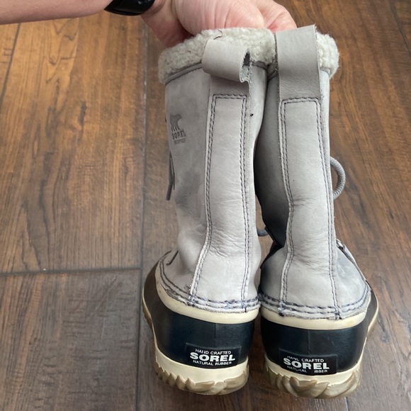 Sorel Waterproof ladies boots- size 7 - Picture 3 of 8